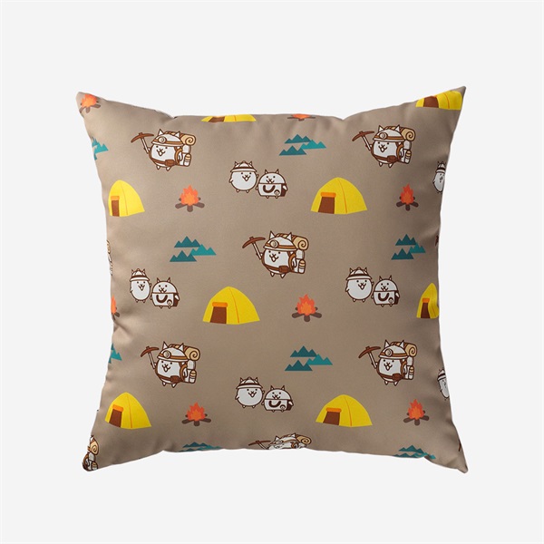 クッション ガマトトキャンプ＆ネコ店員